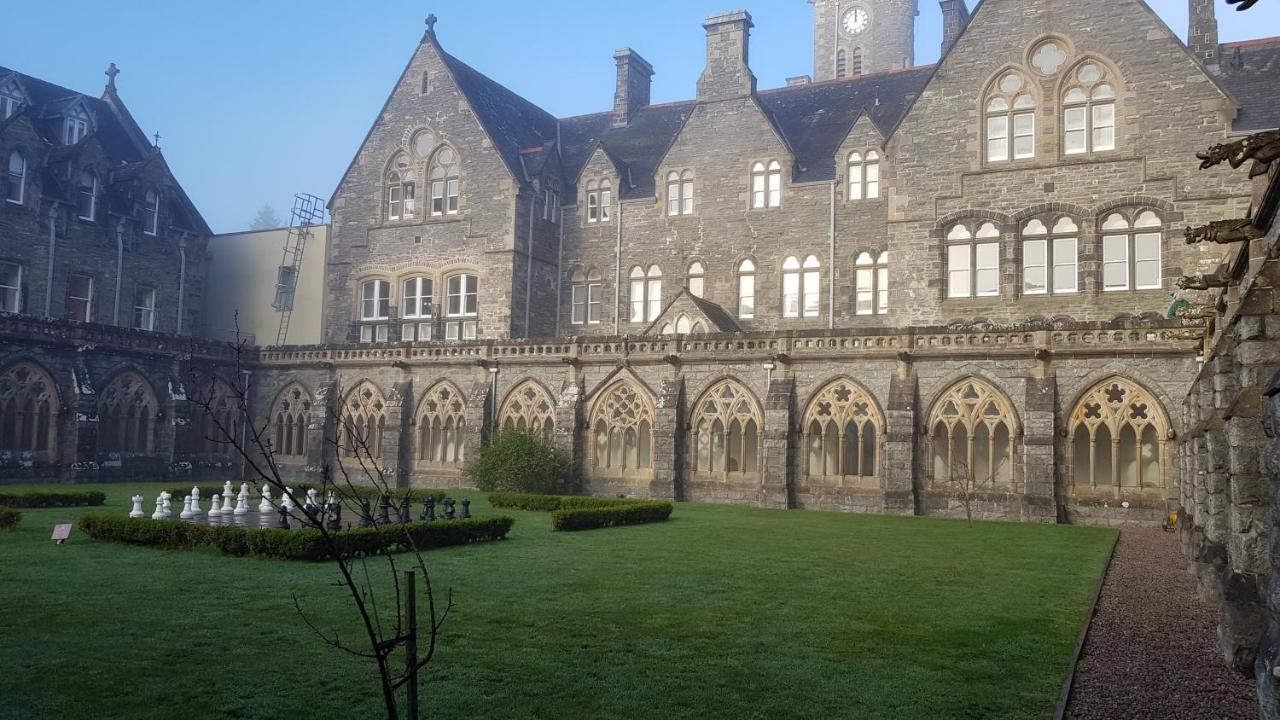 Old School Apartments Highland Club Fort Augustus Exterior foto